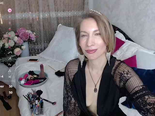 KirstenDesire webcam