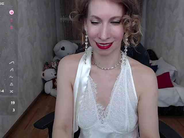 KirstenDesire webcam
