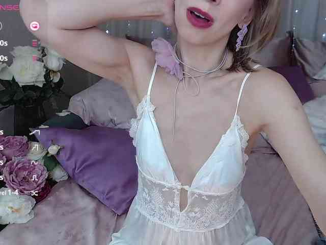 KirstenDesire webcam