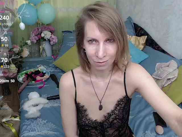 KirstenDesire webcam