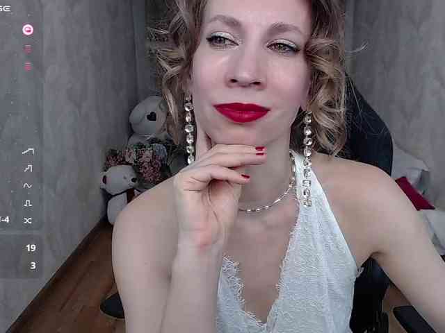 KirstenDesire webcam
