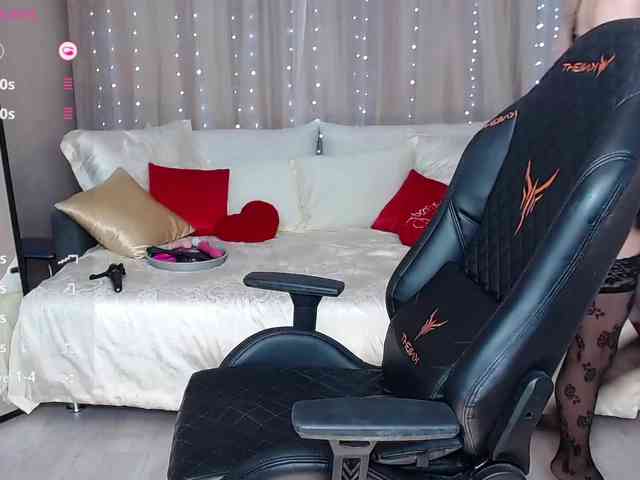 KirstenDesire webcam