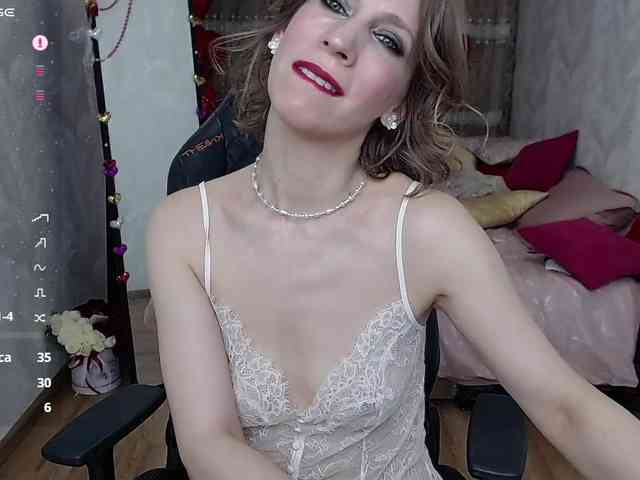 KirstenDesire webcam