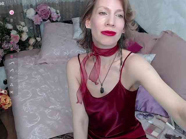 KirstenDesire webcam
