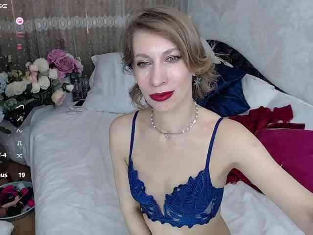 KirstenDesire webcam