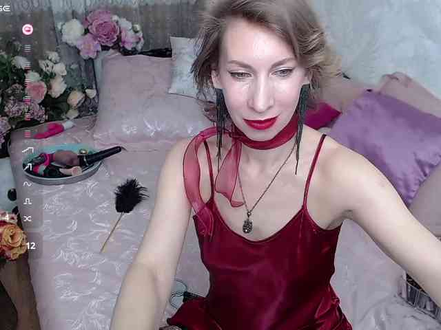 KirstenDesire webcam