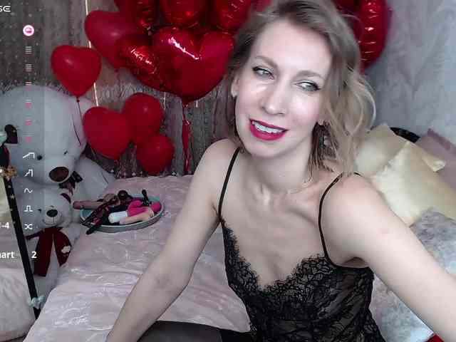 KirstenDesire webcam