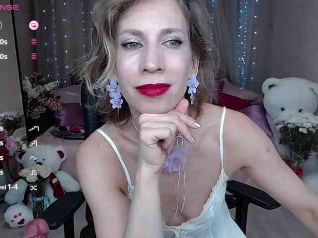 KirstenDesire webcam