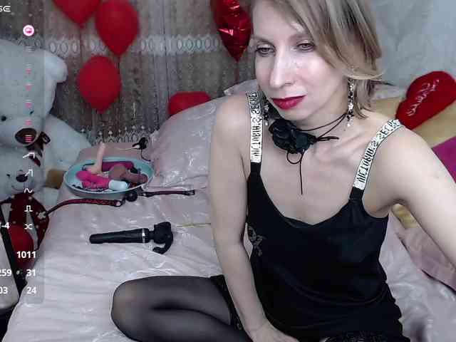 KirstenDesire webcam