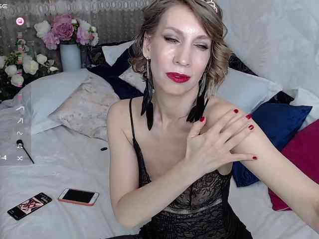 KirstenDesire webcam
