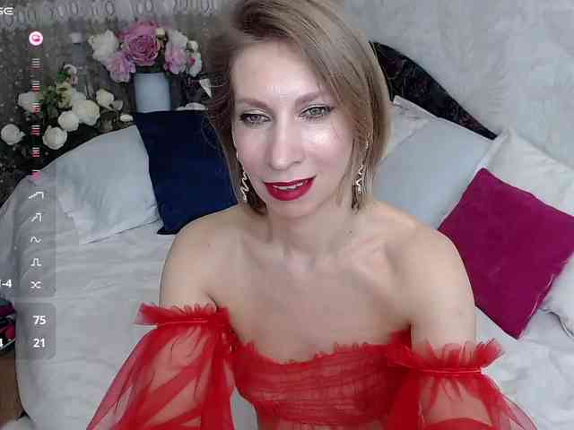 KirstenDesire webcam