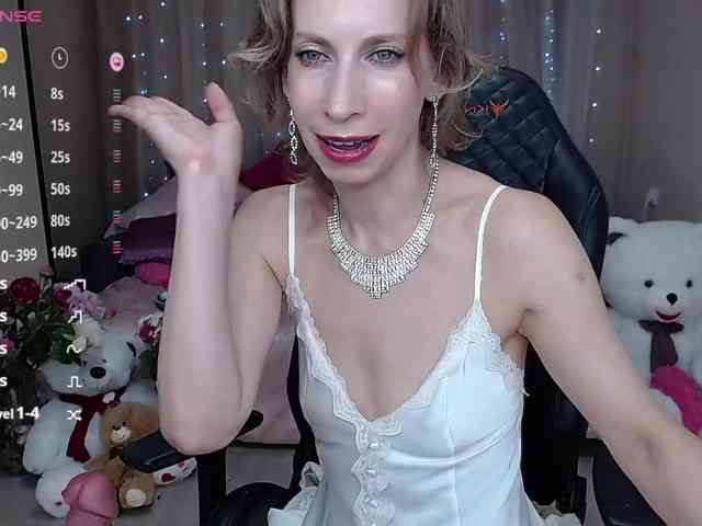 KirstenDesire webcam