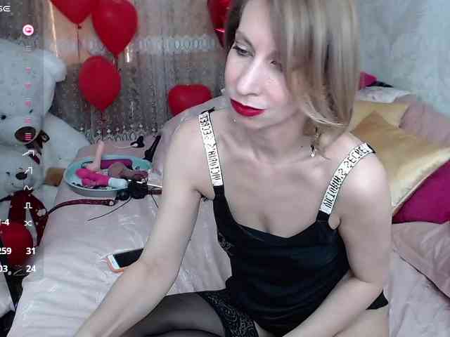 KirstenDesire webcam