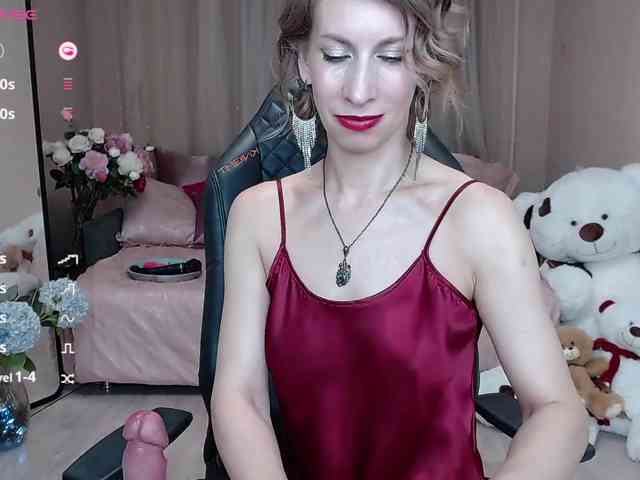 KirstenDesire webcam