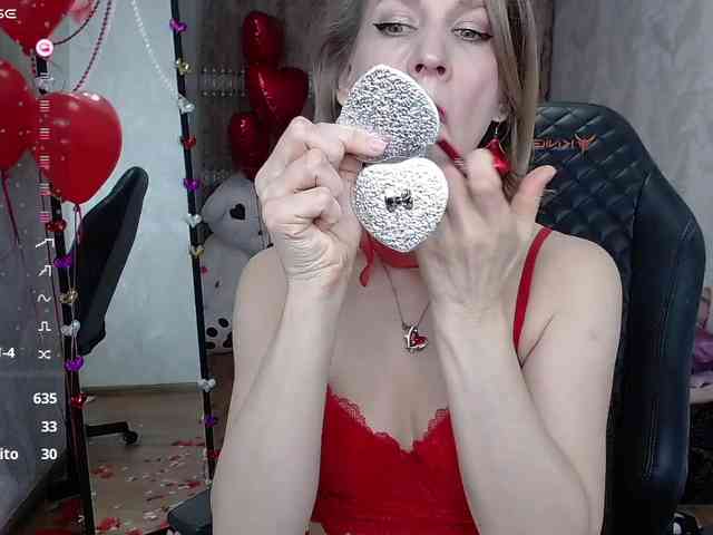 KirstenDesire webcam