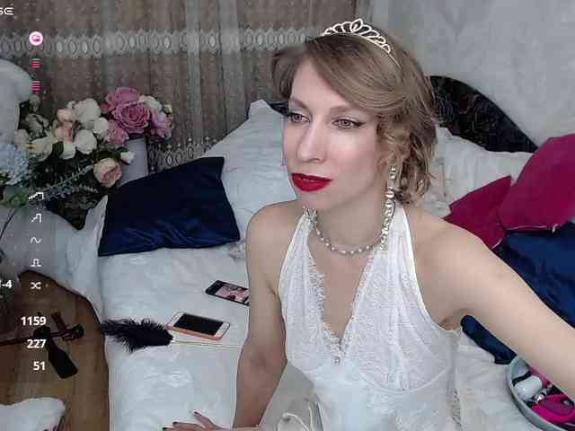 KirstenDesire webcam