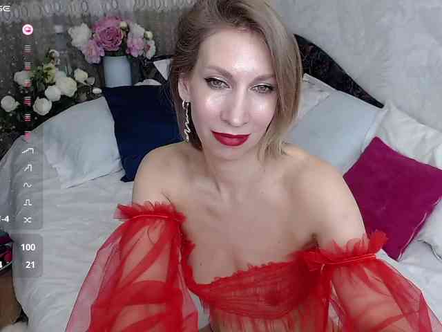 KirstenDesire webcam