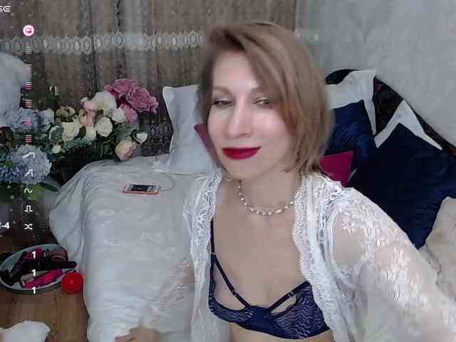 KirstenDesire webcam