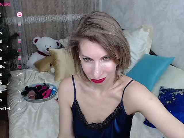 KirstenDesire webcam