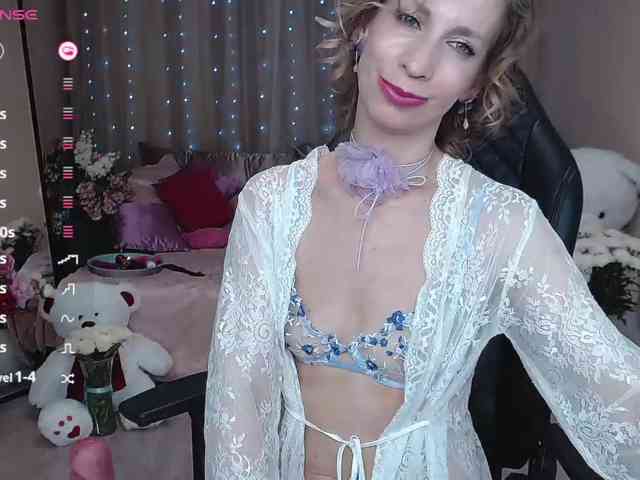 KirstenDesire webcam