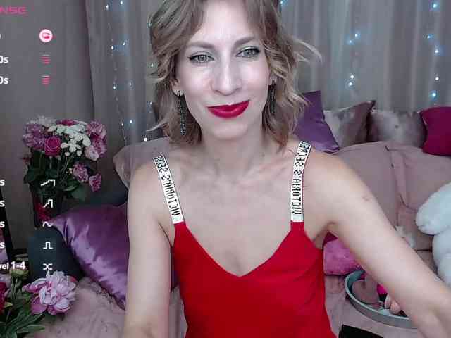 KirstenDesire webcam
