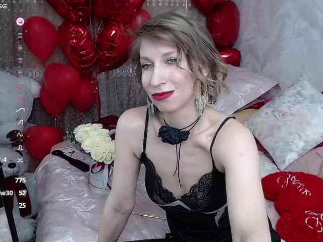 KirstenDesire KirstenDesire