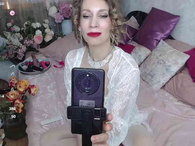 KirstenDesire webcam