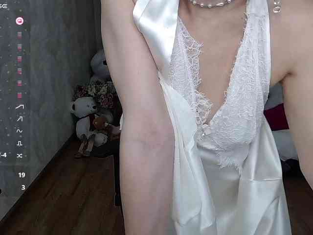 KirstenDesire webcam