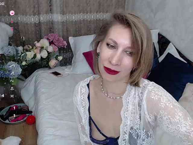 KirstenDesire webcam