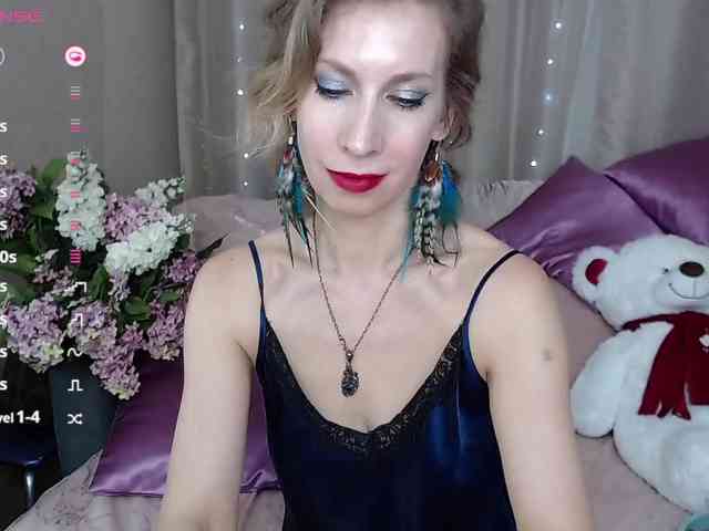 KirstenDesire webcam