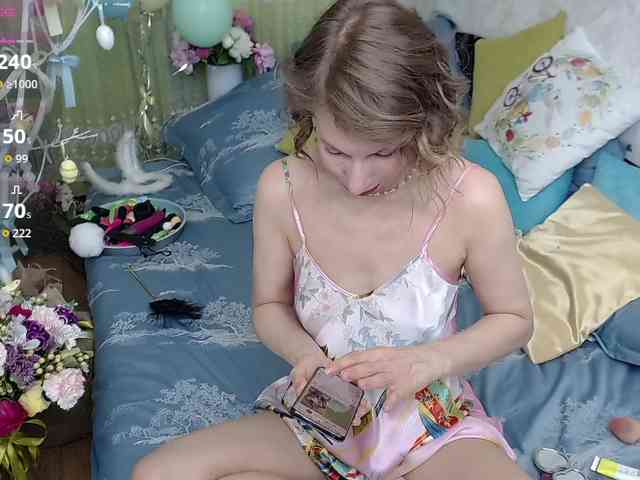 KirstenDesire webcam