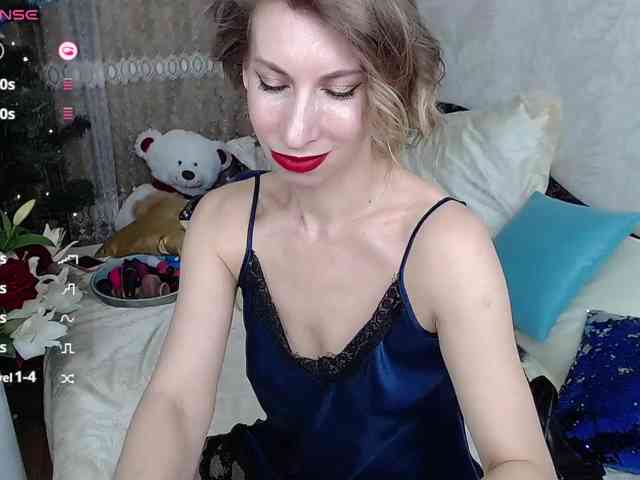 KirstenDesire webcam