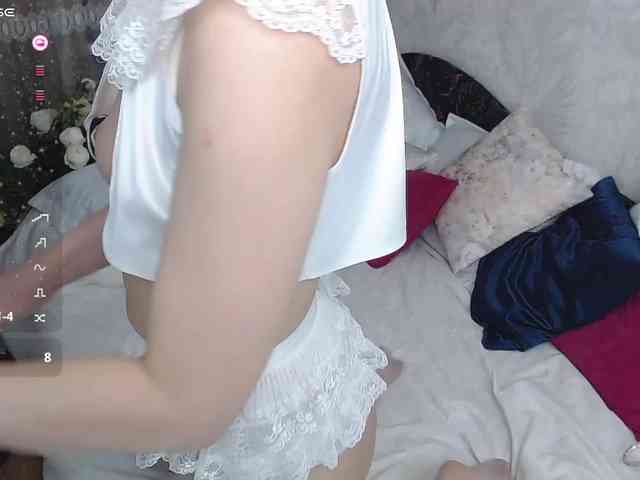 KirstenDesire webcam