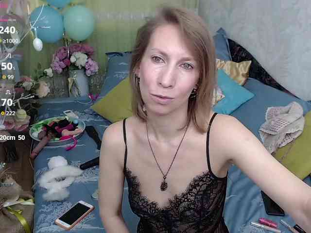 KirstenDesire webcam