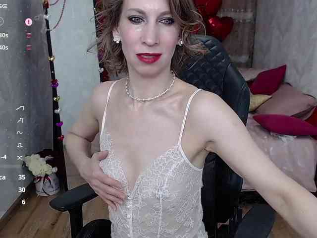 KirstenDesire webcam