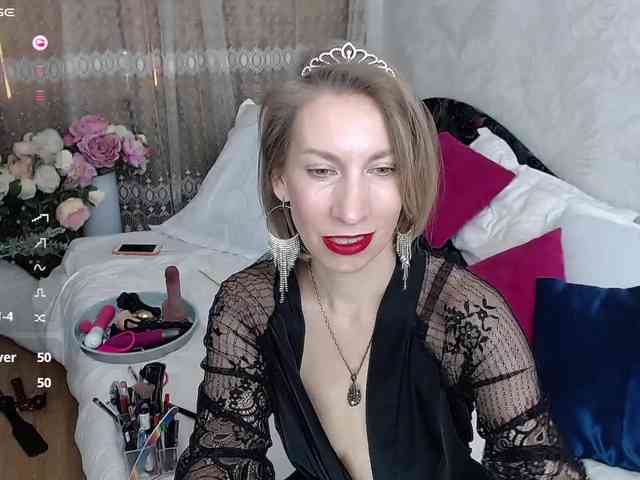 KirstenDesire webcam