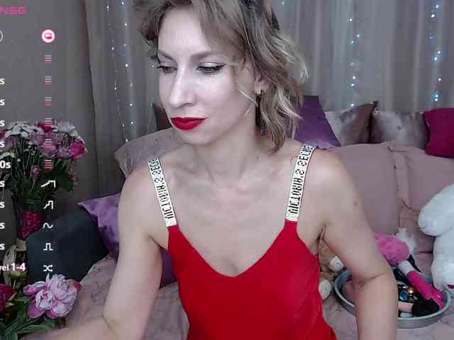 KirstenDesire webcam