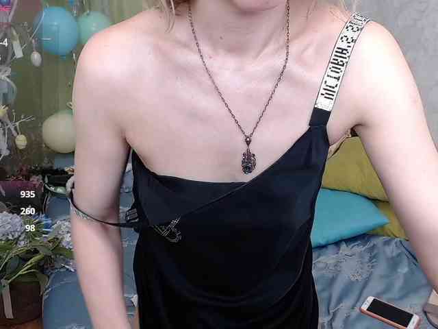 KirstenDesire webcam