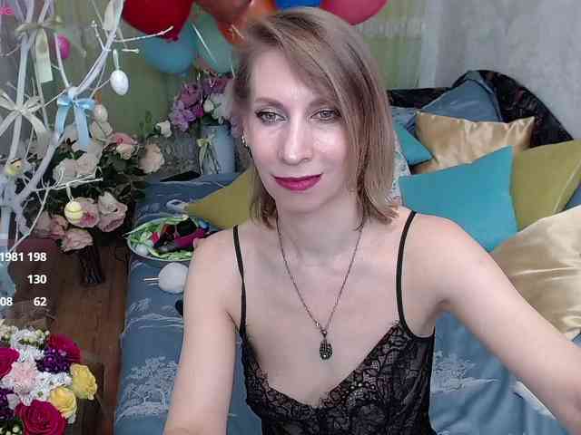 KirstenDesire webcam