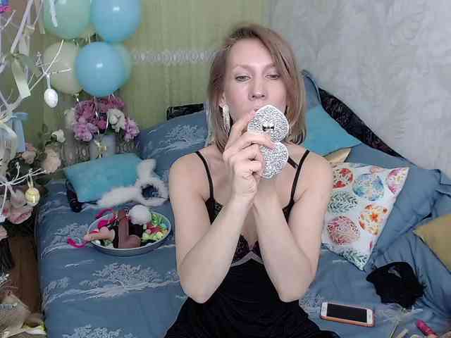 KirstenDesire webcam
