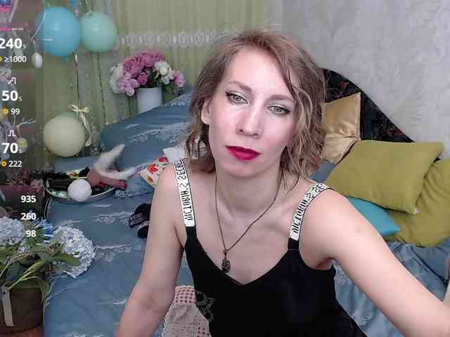 KirstenDesire webcam