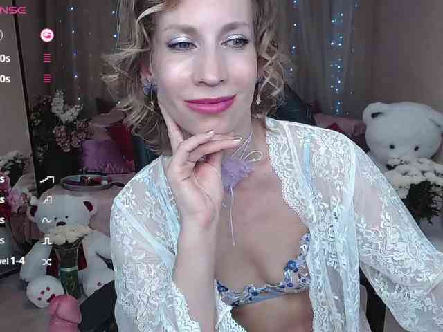KirstenDesire webcam