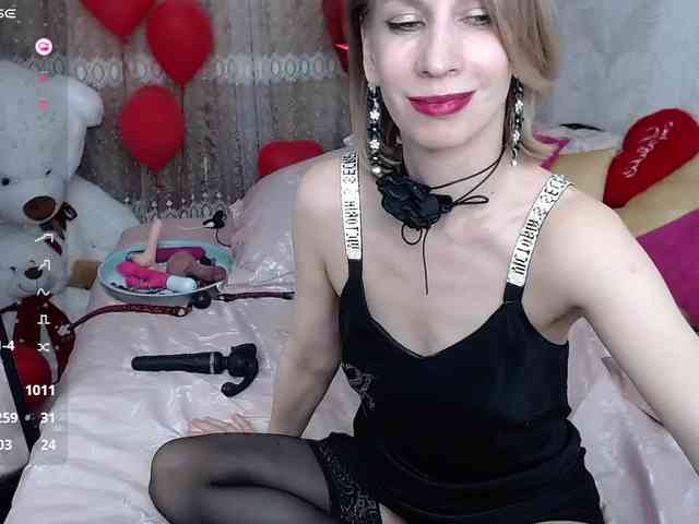 KirstenDesire webcam