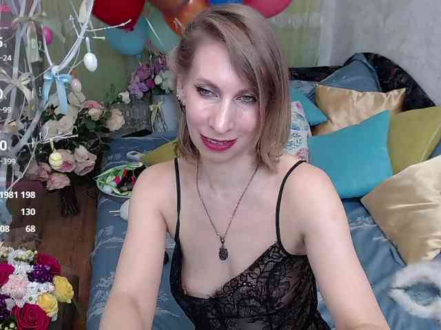 KirstenDesire webcam