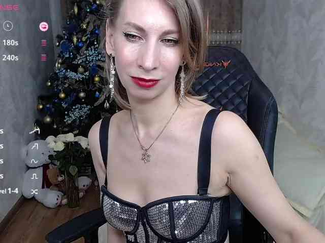 KirstenDesire KirstenDesire