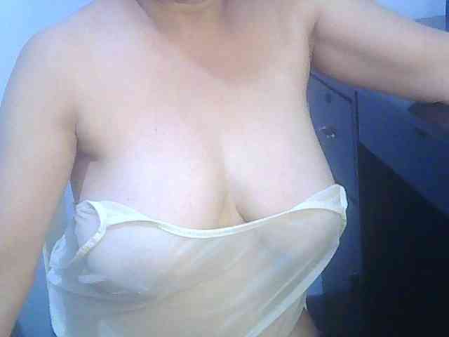 melon2love4u webcam