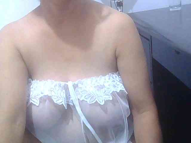 melon2love4u webcam