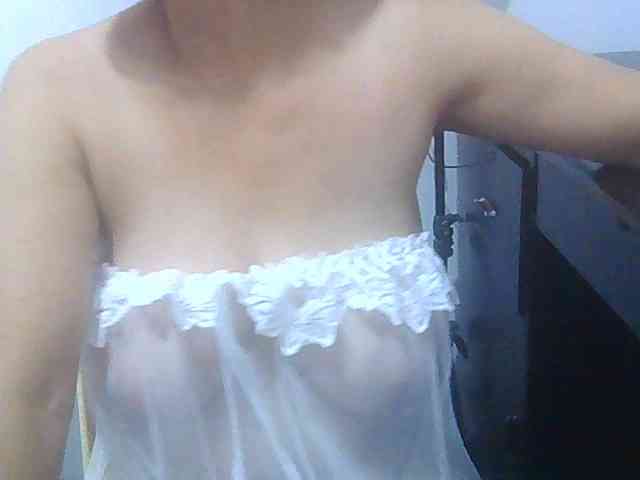 melon2love4u webcam