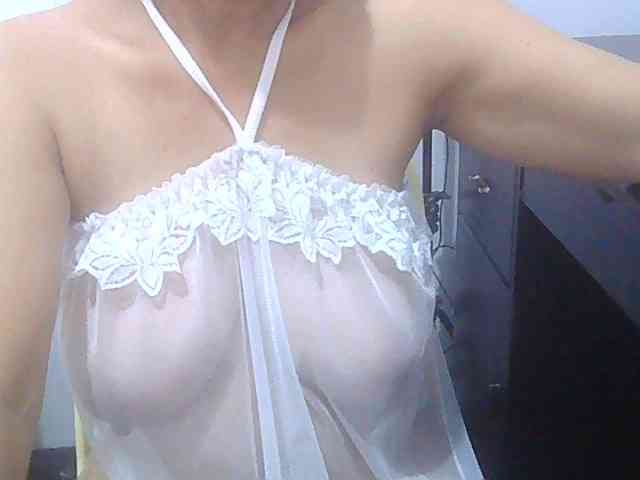 melon2love4u webcam
