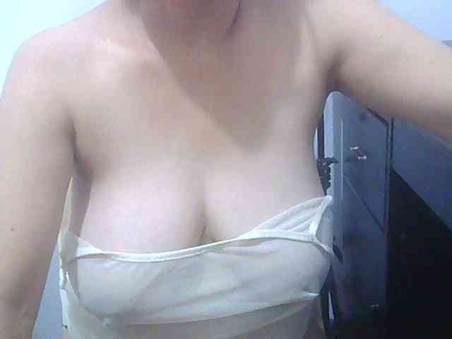 melon2love4u webcam